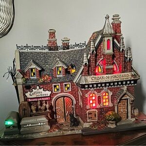 Department 56 Halloween Croak-N-Haggard Mortuary